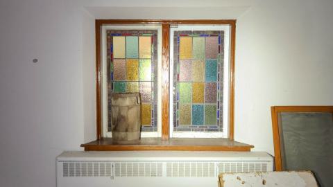 Church - exploring-an-abandoned-church-14.jpeg