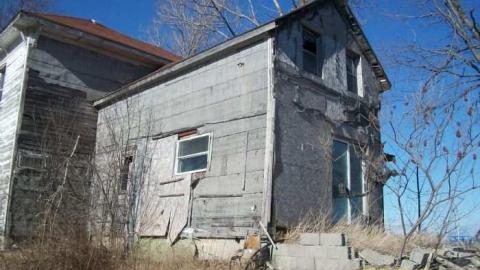 Farm House - Swamp-College-House57.jpg