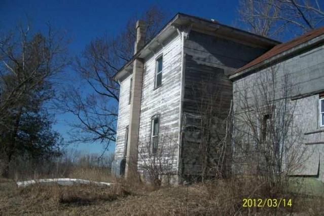 Swamp College House photo 3