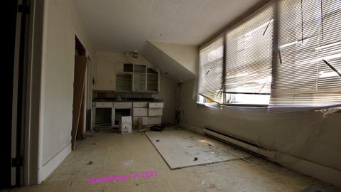 "..Thought You Were An Aggressive Squatter.." - JUNE 2023 - IMG_6300.JPG