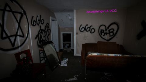 Despair. - NOV 2022 - IMG_1453.JPG