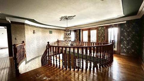 The Mansion On The Hill - IMG_7209.jpeg