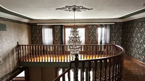 The Mansion On The Hill - IMG_7210.jpeg