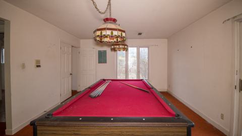 2018 - The Abandoned Polka Dot Door House-13-HDR.jpg