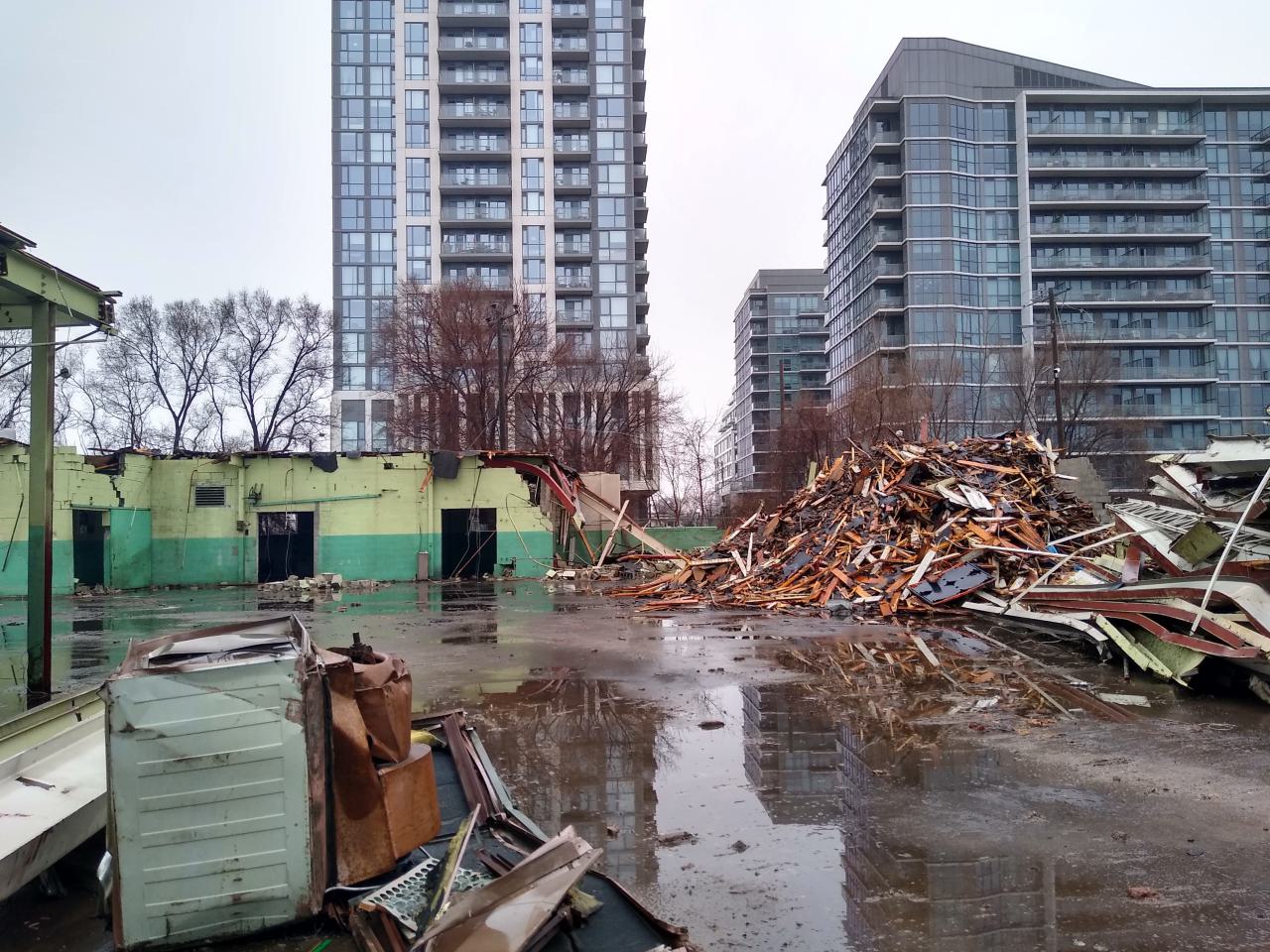 Mid-demolition - IMG_20231228_135319319_HDR.jpg