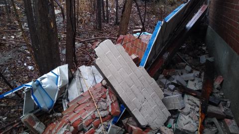 Mid-demolition - IMG_20231228_140240671.jpg