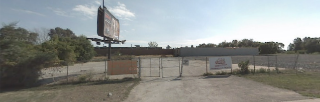 Mid-demolition - mos_warehouse_sep_2007.png