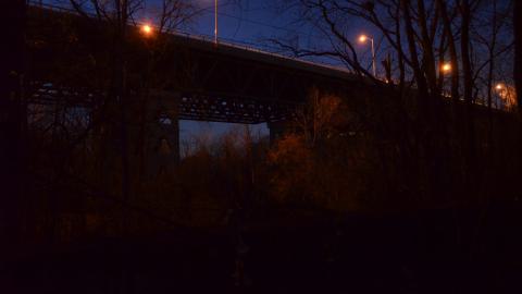 View of the new bridge from the old one