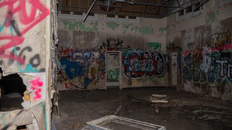 The 'main' room in the 3rd building (1)