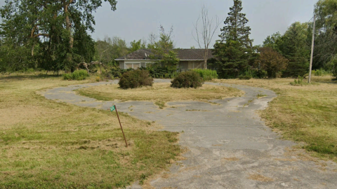 Old 1960's Acadian Beaumont - Screenshot (107).png