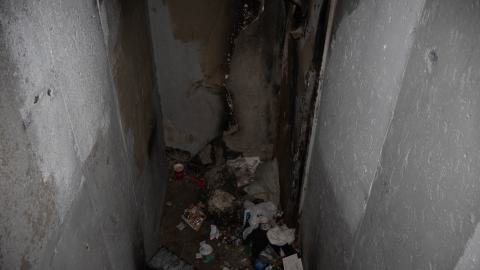 Very clearly, a fire sat here