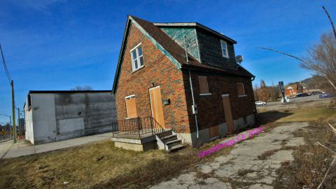 Trapped in the Basement Vol III - IMG_9799.JPG