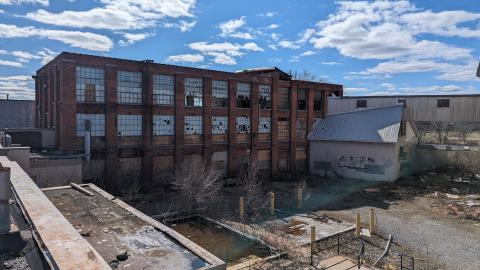 Mill's and Lab - PXL_20240329_192225256.jpg