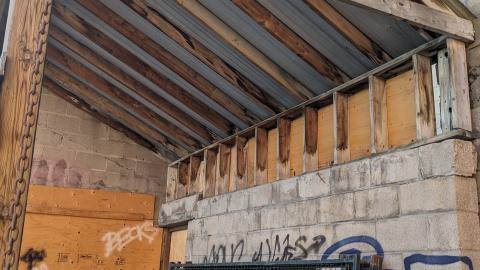 Dark and dusty - PXL_20240419_225246365.jpg