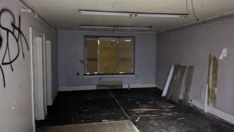 Dark and dusty - PXL_20240419_231958265.MP.jpg