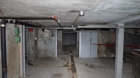 Dark and dusty - DSC_0382.JPG