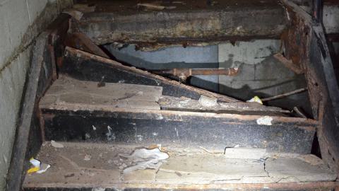 Dark and dusty - DSC_0387.JPG