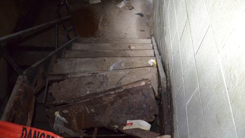 Dark and dusty - DSC_0371.JPG