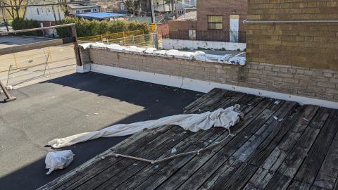 Up to the rooftops - PXL_20240426_212423980.jpg