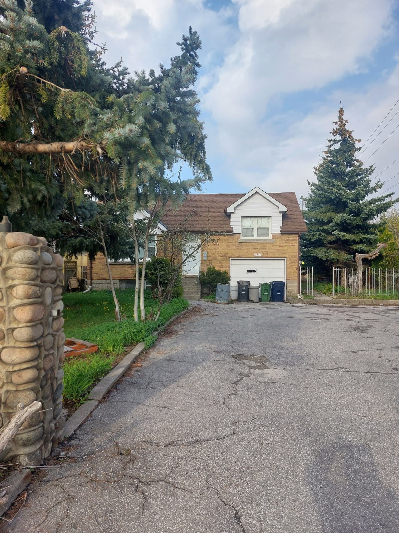 Designer bags galore - 20240430_180309.jpg