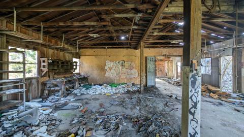 May 2024 - PXL_20240504_215224928.jpg