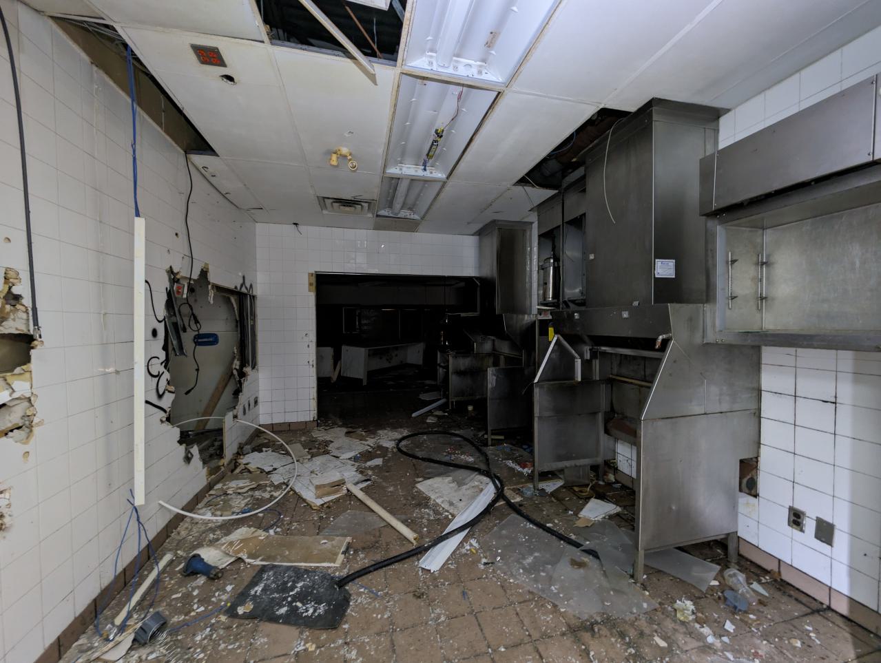 May 2024 - PXL_20240504_225238904.jpg