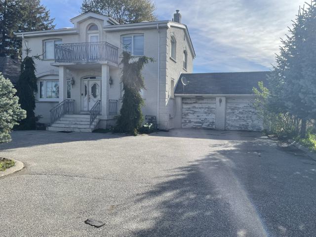 Abandoned house - IMG_5209.jpeg