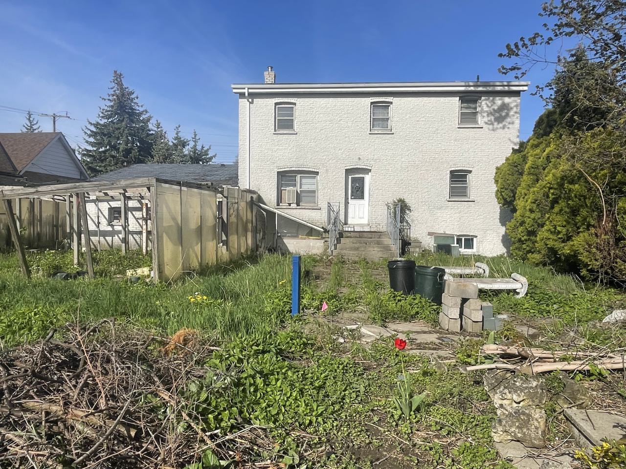 Abandoned house - IMG_5198.jpeg