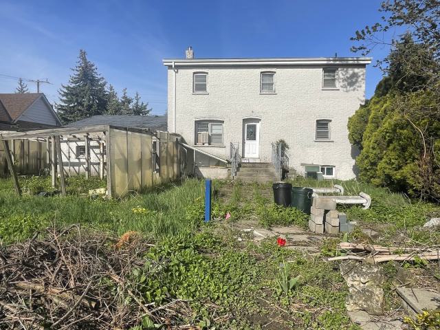 Abandoned house - IMG_5198.jpeg