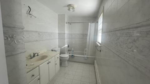 Abandoned house - IMG_5197.jpeg