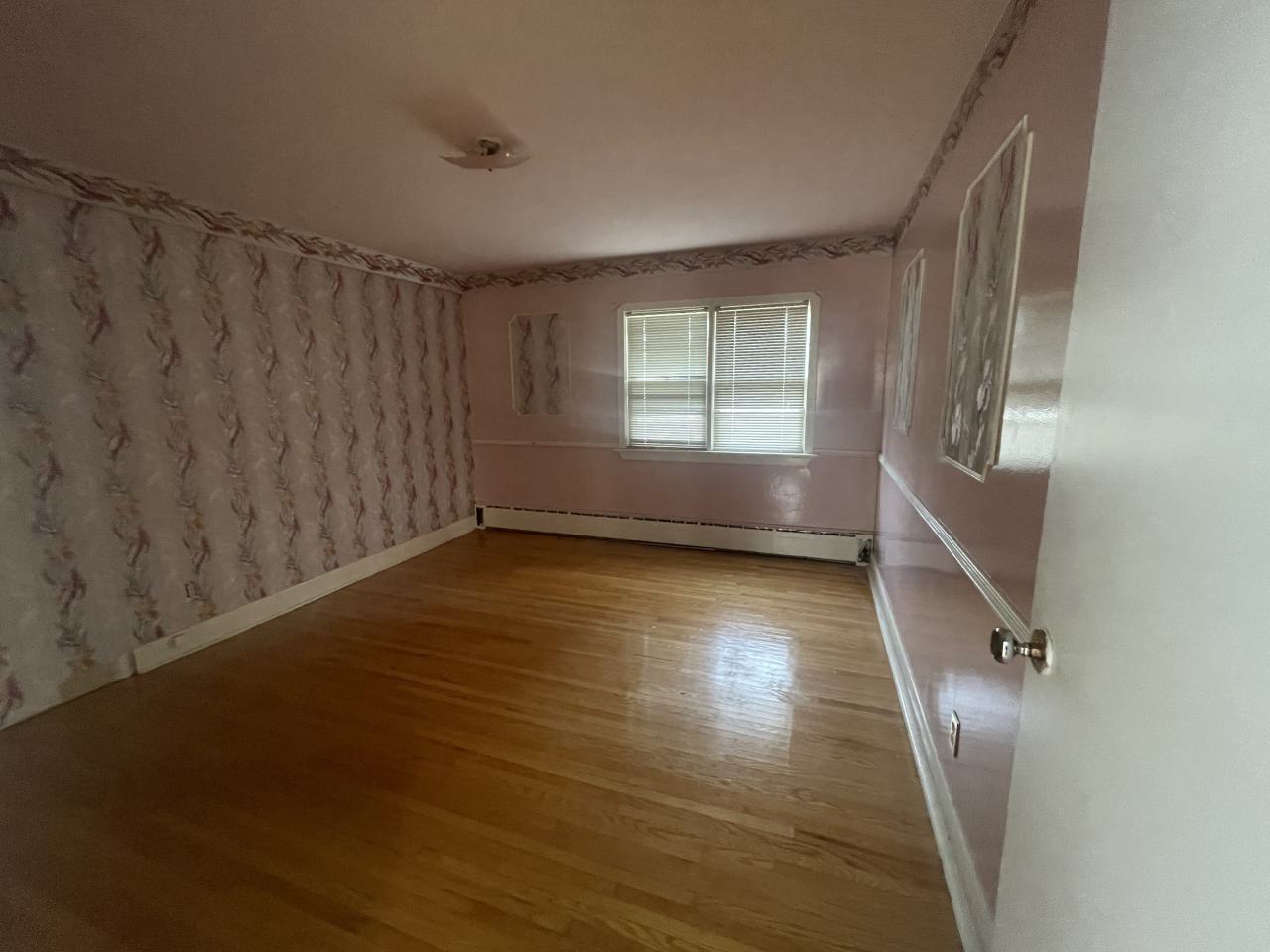 Abandoned house - IMG_5193.jpeg