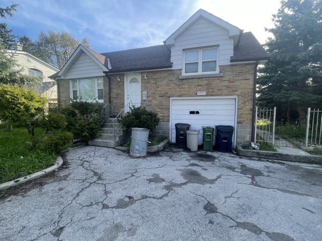 Abandoned house 2 - IMG_5208.jpeg