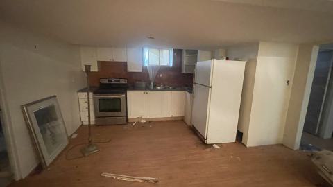 Abandoned house 2 - IMG_5207.jpeg