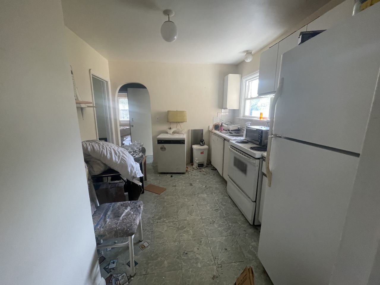 Abandoned house 2 - IMG_5206.jpeg