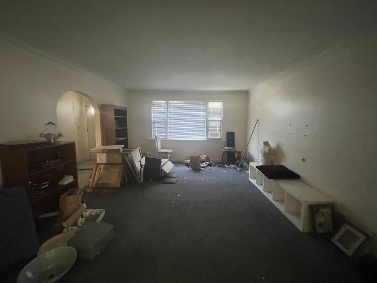 Abandoned house 2 - IMG_5203.jpeg