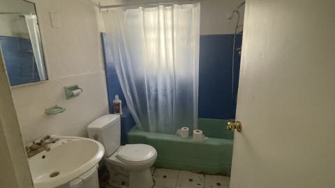 Abandoned house 2 - IMG_5200.jpeg