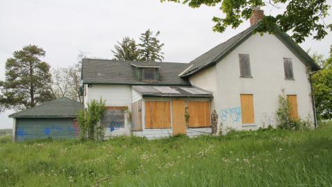 Boarded Old Farm House - IMG_7958.JPG