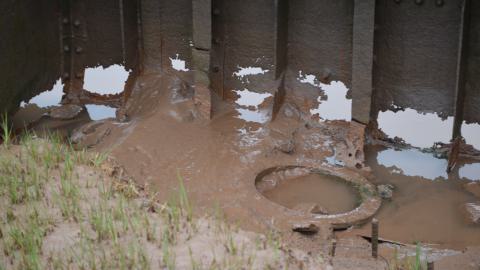 You can see some sort of piping