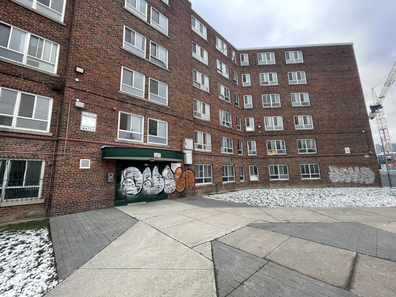 Abandoned apartment complex - IMG_3717.jpeg