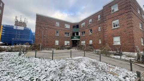 Abandoned apartment complex - IMG_3731.jpeg