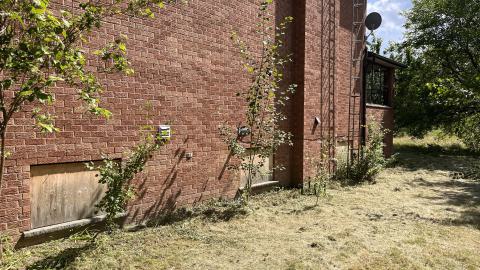 Exterior - IMG_9869.jpg