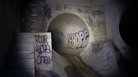 storm drain on Etobicoke - DSC03070.jpg