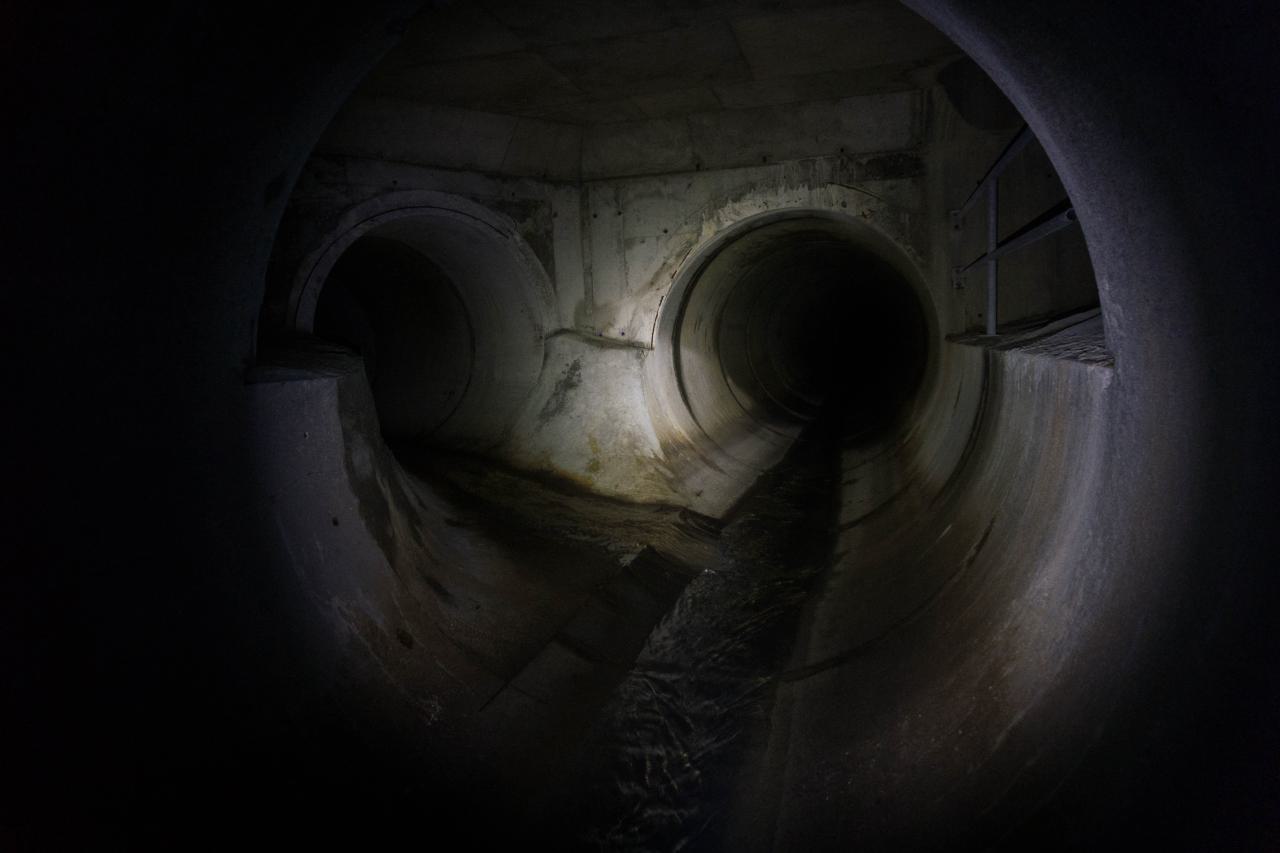 storm drain on Etobicoke - DSC03123.jpg