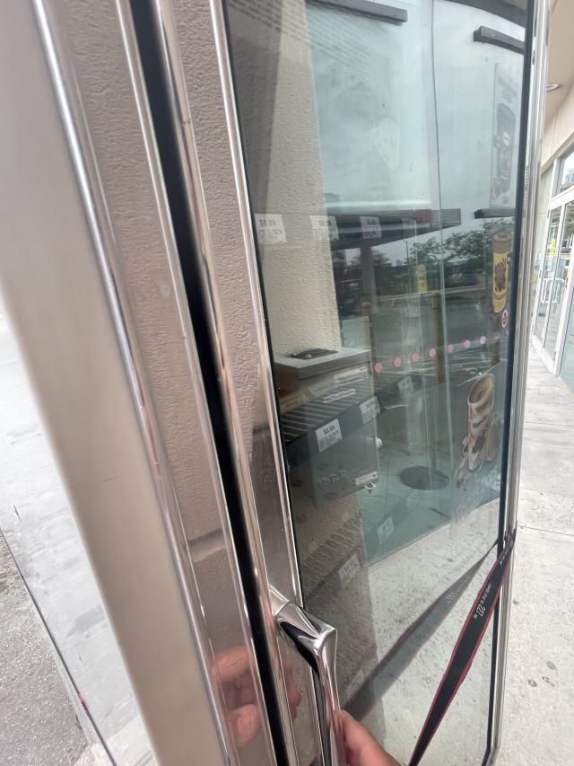 Esso no more photo 4