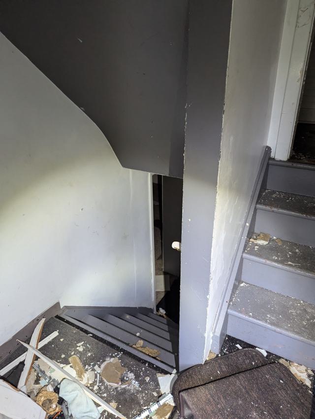 Generic Suburban Bungalow #22 - PXL_20240728_002629593.jpg