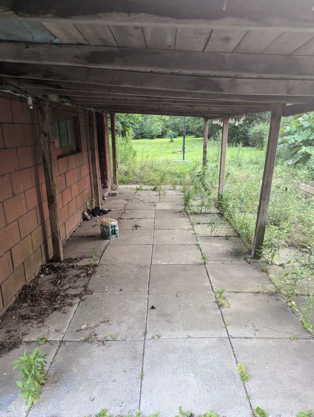 Generic Suburban Bungalow #22 - PXL_20240728_002310439.jpg