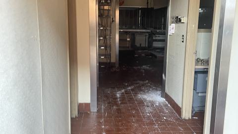 Sticky floor - IMG_3204.jpeg