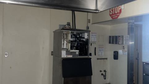 Sticky floor - IMG_3225.jpeg