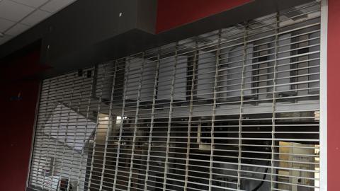 Sticky floor - IMG_3234.jpeg