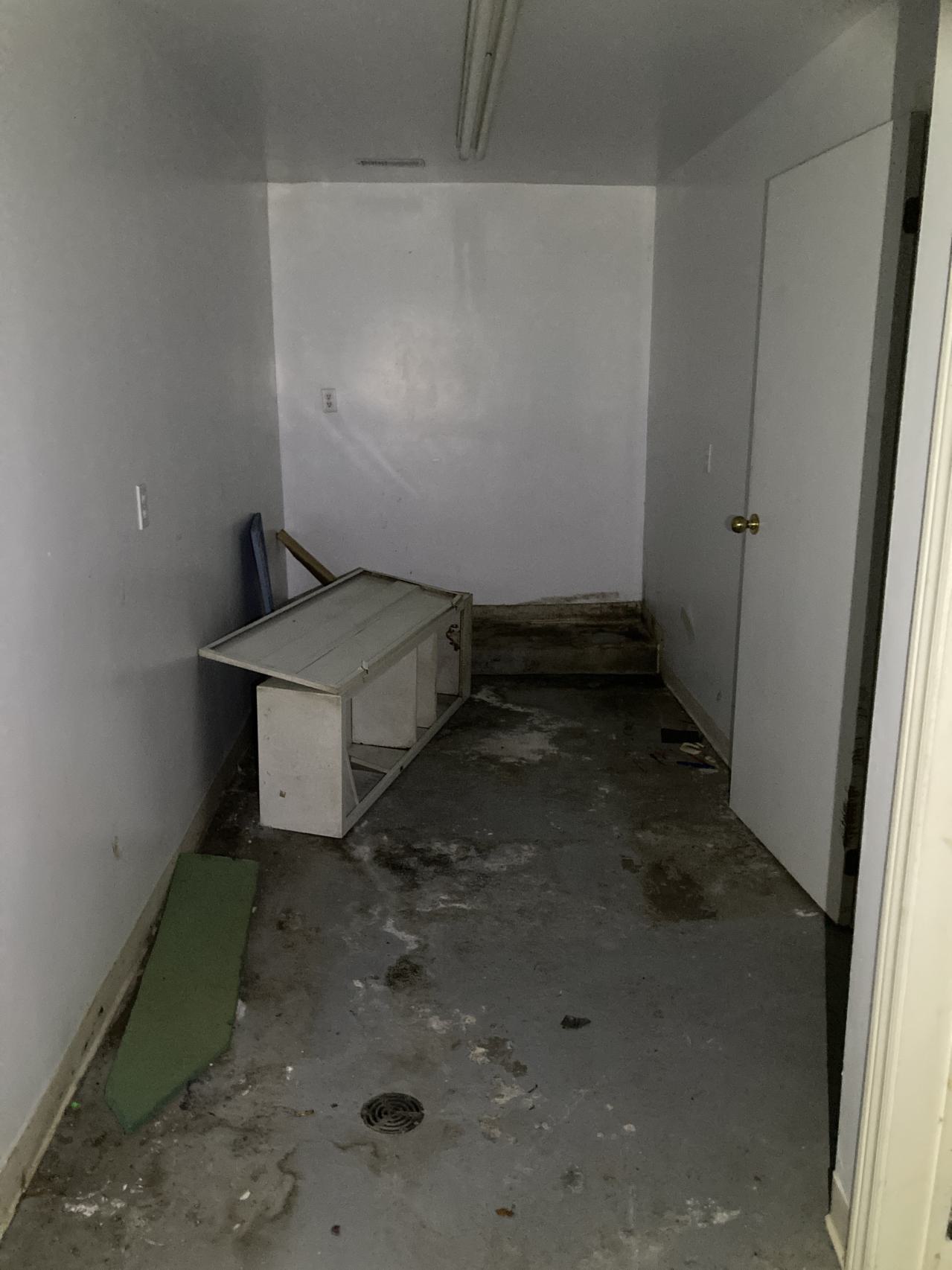 Where Did The Corvette Go? - IMG_3685.jpeg